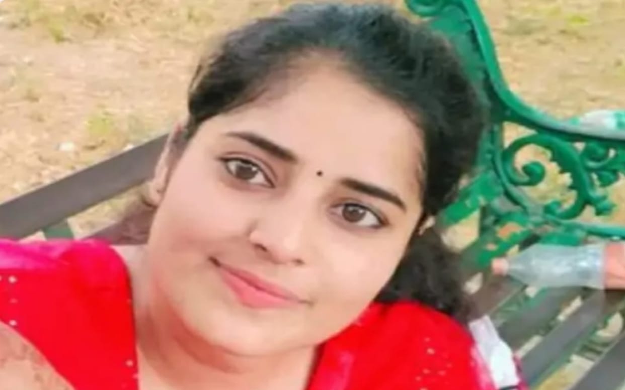 Case of student jumping from the roof: Father said - Fed up with beatings and molestation, the daughter jumped