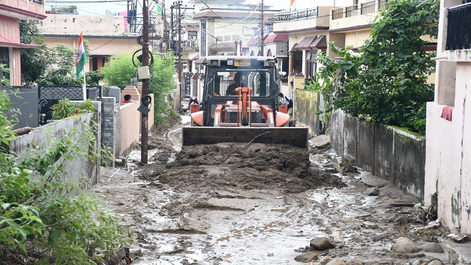 There was an outcry as soon as the Devkhadi drain started overflowing in haldwani