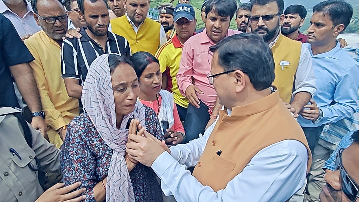 Uttarakhand Weather CM Dhami Reached Disaster Affected Ghutu Village in Tehri and Met People