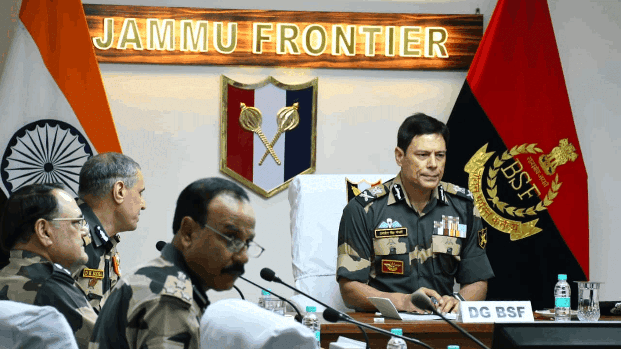 DG BSF held a meeting with officers of Jammu Frontier and gave these instructions