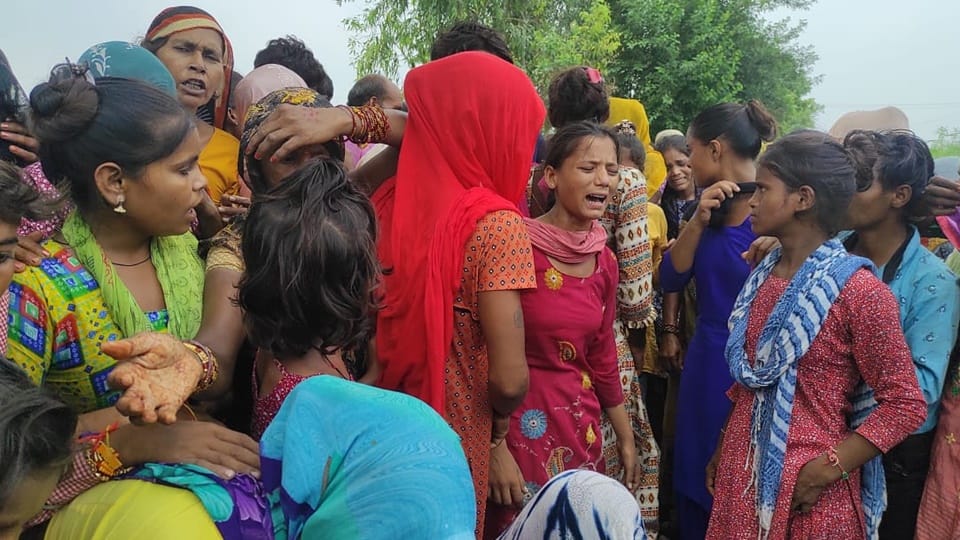 Murder in broad daylight Sambhal, young man returning from in-laws house with his wife shot