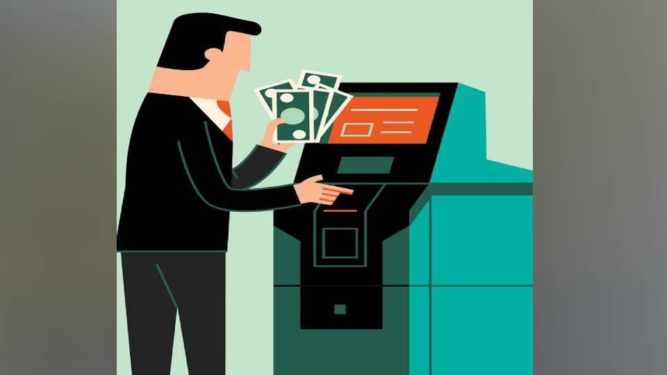 youth stole money from accounts of 15 people by putting plate in ATM In Agra police searching for him