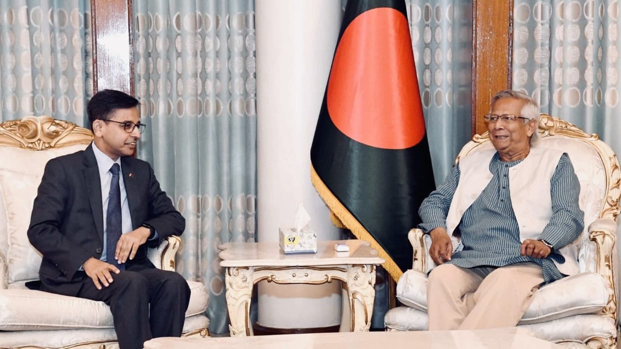 Indian envoy in Bangladesh calls on Chief Adviser Yunus; raises concern over security of embassy