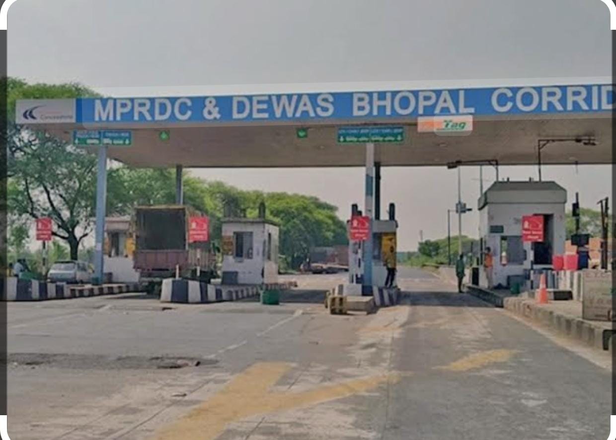 Recovery of toll plaza: Cost 426 crores, 1600 crores recovered so far, the trend will continue for nine years