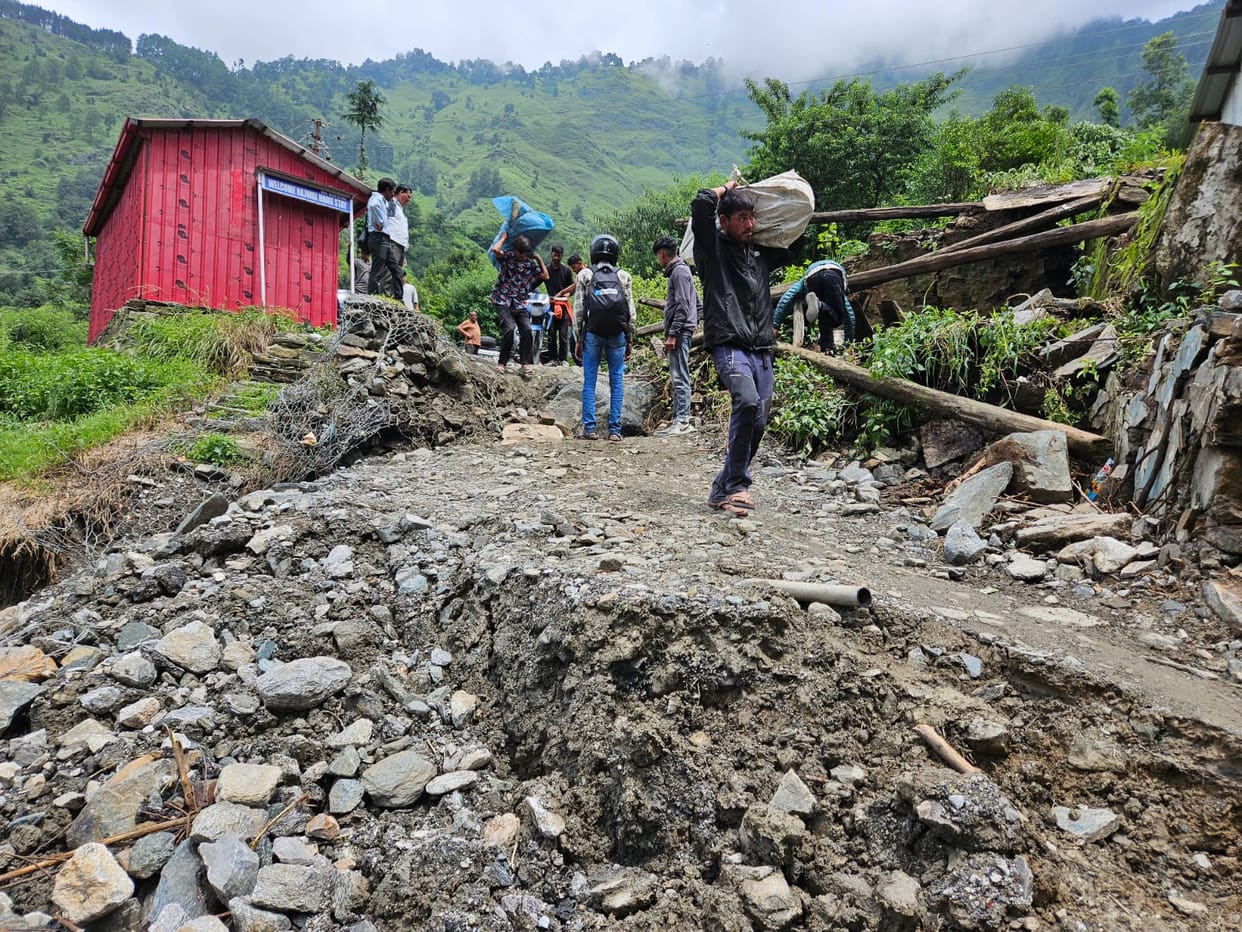 Uttarakhand Rainfall 70 meter portion of Kund-Ukhimath-Chopta-Gopeshwar highway collapsed in Rudraprayag