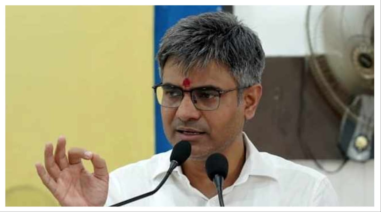 AAP leader Sandeep said - Dushyant, do not spread confusion, there is no talk about alliance with JJP