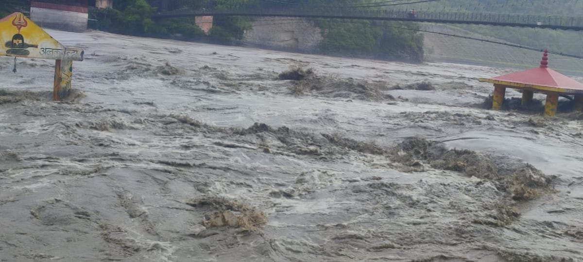 Uttarakhand Weather Update Imd Yellow Alert For Heavy Rain In Four  Districts Including Dehradun - Amar Ujala Hindi News Live - Uttarakhand  Weather:देहरादून समेत चार जिलों में भारी बारिश का यलो अलर्ट, खतरे के निशान  से ऊपर बह रही अलकनंदा