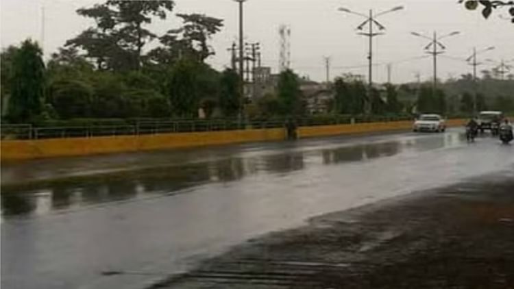 CG Weather News: छत्तीसगढ़ में आज से दो दिनों तक पांचों संभाग में भारी बारिश का अलर्ट, जानें...