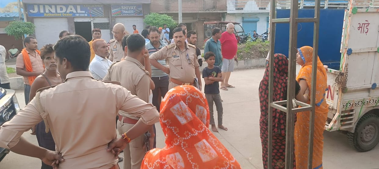 The body of lover was found hanging in girlfriend house, mother said  girl and her family accused of murder
