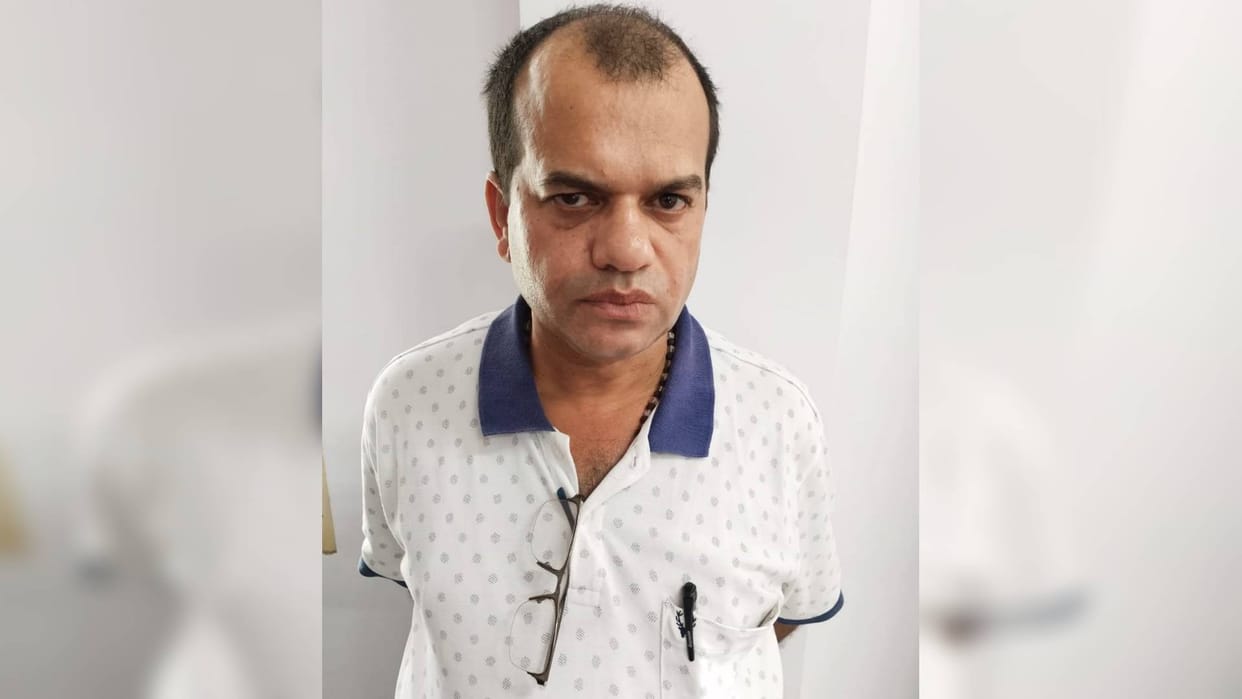 MP News Accountant of education department arrested in Rewa for taking 50 thousand bribe