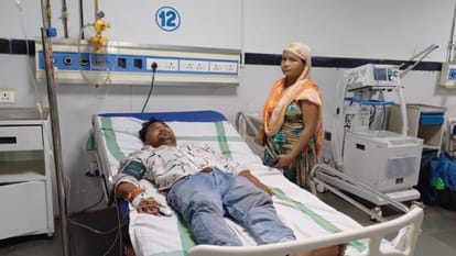 Chhatarpur After mutual discord wife asked for divorce husband did not get child he consumed poison