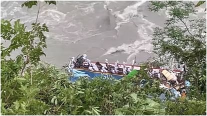 Indian bus carrying 40 passengers plunges into river in Nepal