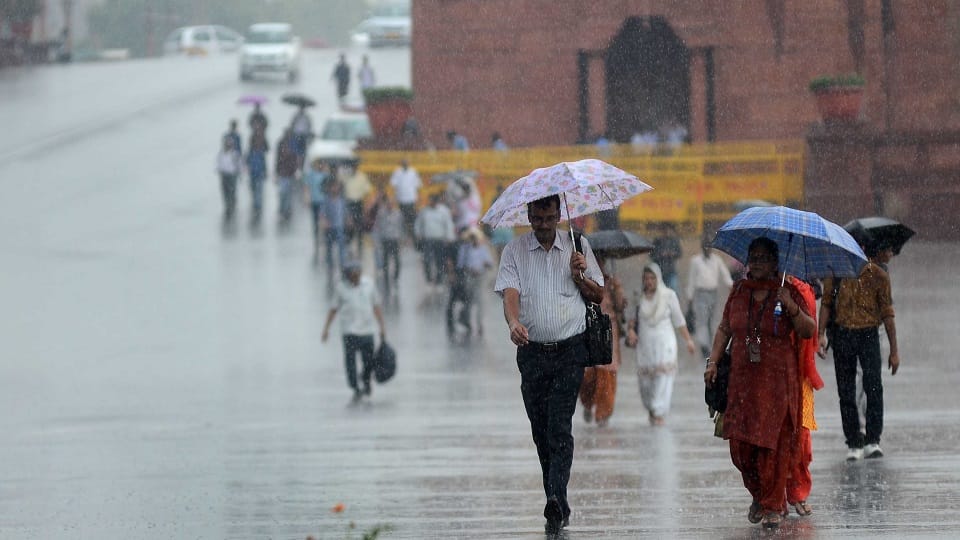 Delhi Ncr Weather Update Weather became pleasant due to rain in many areas