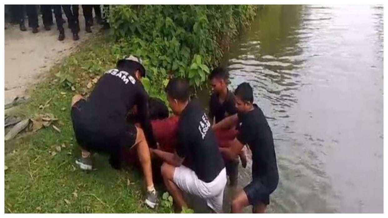 assam gang rape accused died after drowon in pond when police carry him crime scene