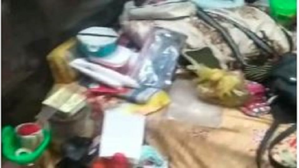 policemen had no idea theft worth lakhs took place next to police post