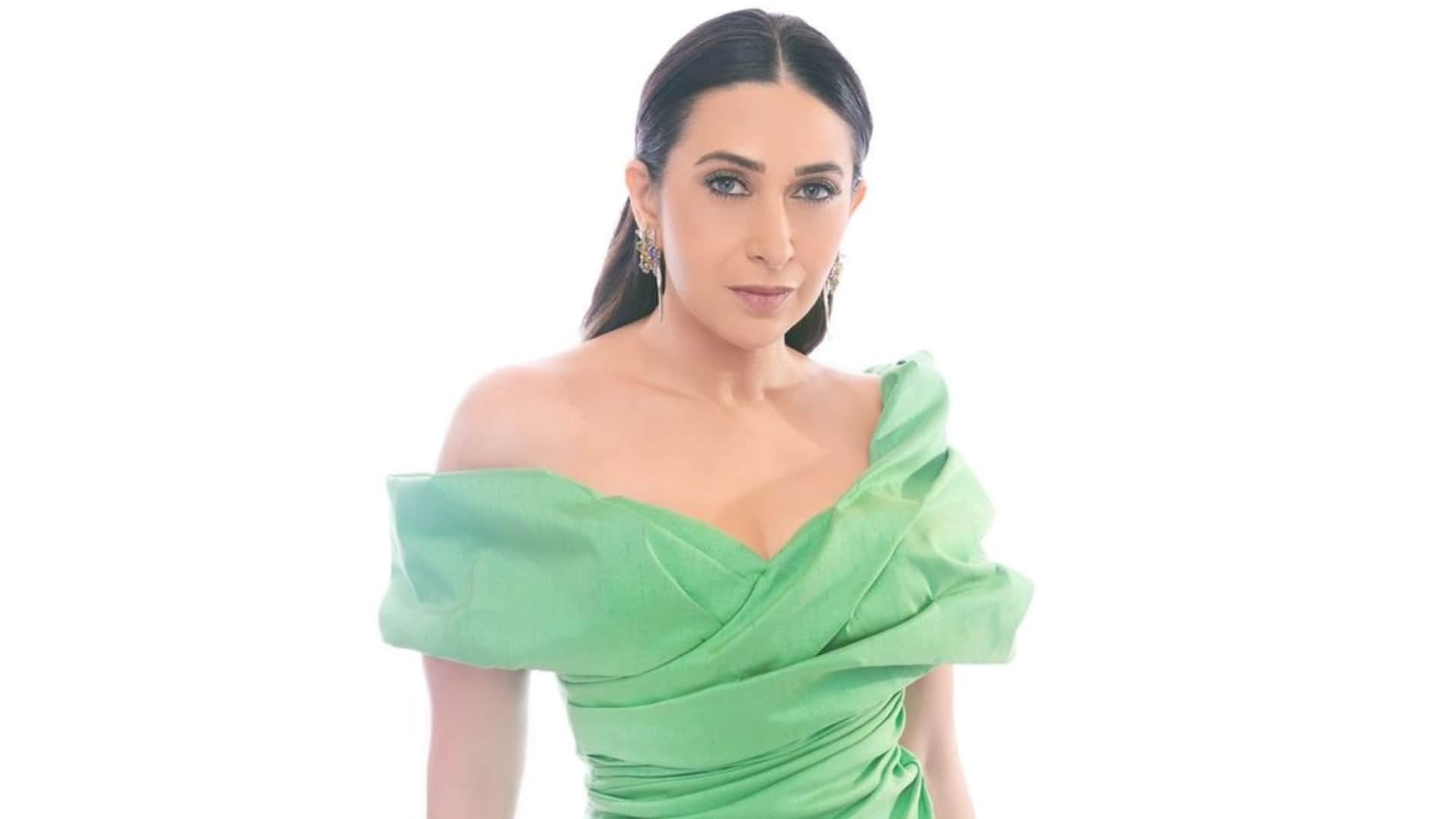 Karisma Kapoor shared experience of shooting on her time said there is no vanity vans for changing dress