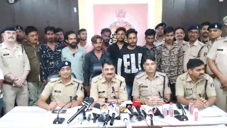Police arrested vicious criminals dozens of crimes registered against them in Bilaspur