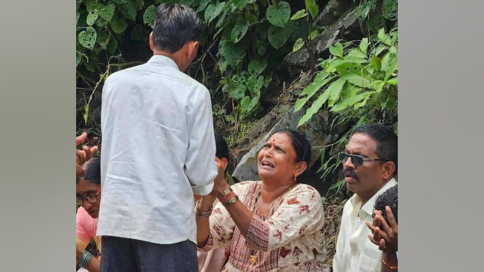 Nepal Bus Accident Tourists had come to visit from Bhusaval in Maharashtra