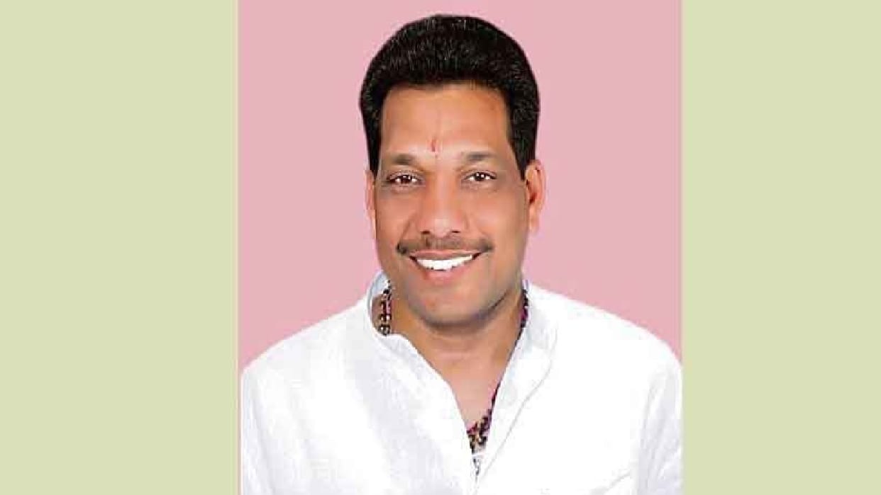 villagers strongly protested against BJP leader Govind Kanda In Narayan Kheda village of Sirsa