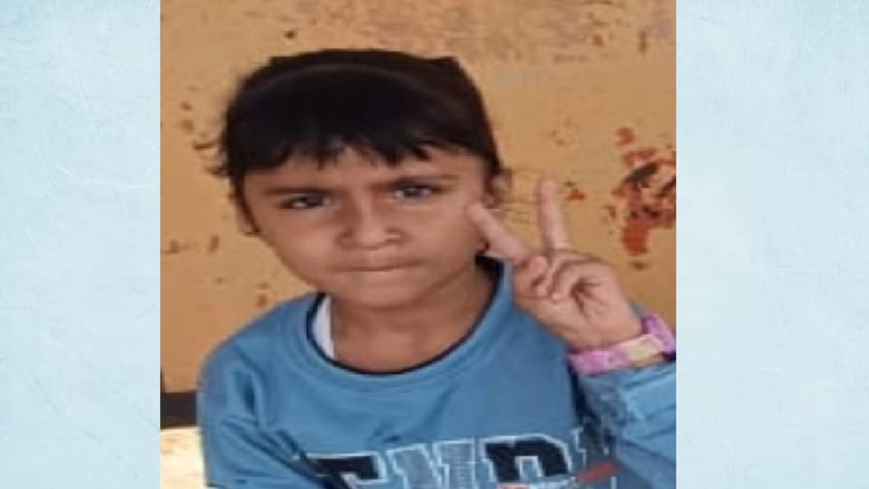 Student heart attack in school, Health deteriorated while studying class, died in front family members
