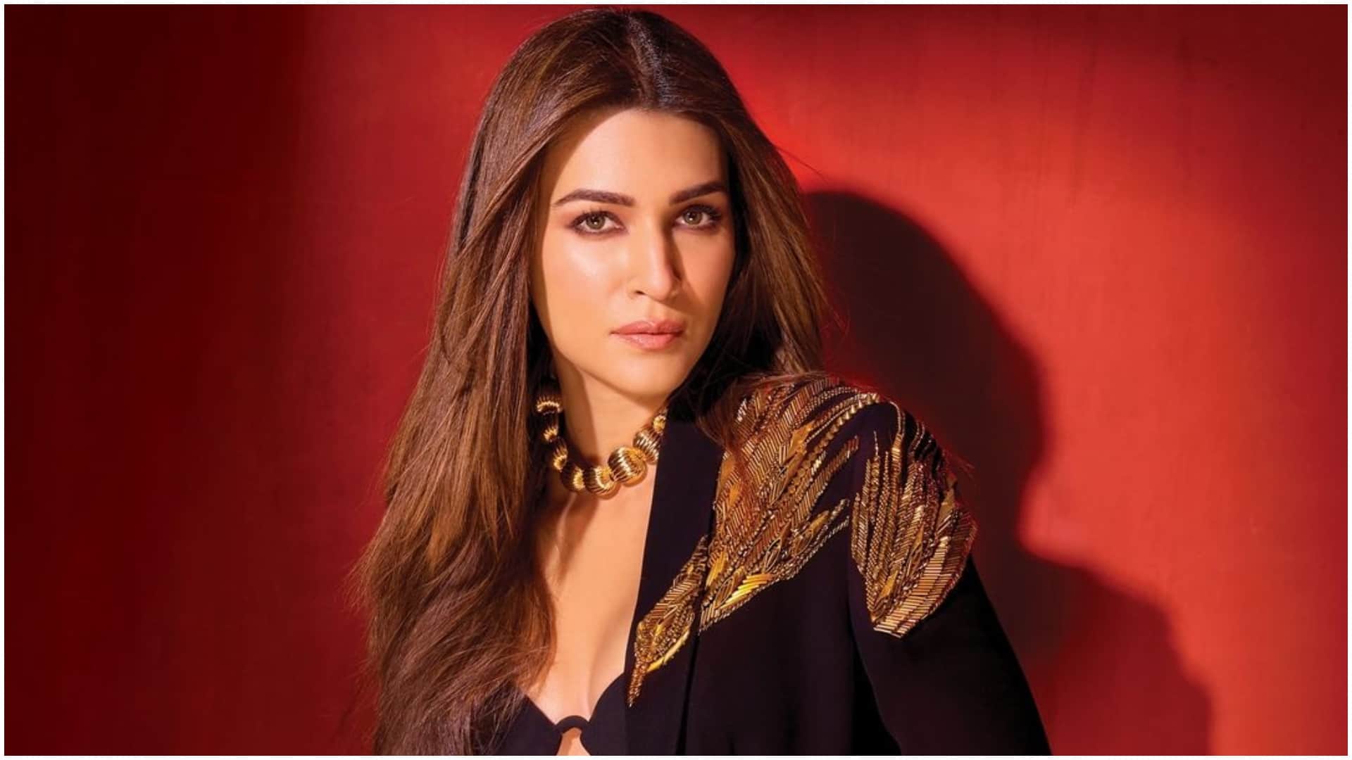 The Bhootnii Actor Sanjay Dutt Say He Saw A Ghost Actress Soha Ali Khan Bipasha Basu Share Spooky Incident
