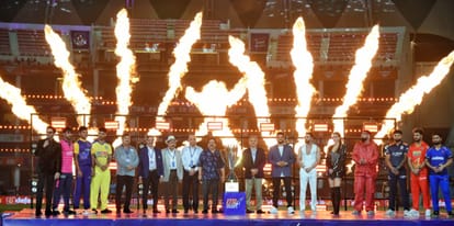 UP T-20 begins: Ayushmann, Badshah and Kriti Sanon add glamor, spectators dance on black glasses