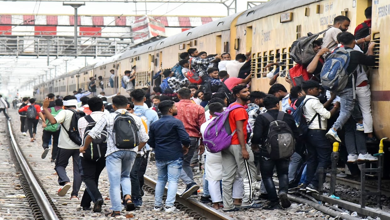 Railways will run 13 special trains during police recruitment exam in Uttar Pradesh