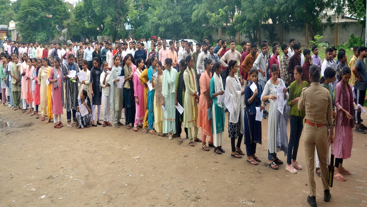 up police constable recruitment exam Police uniform is also attracting engineers