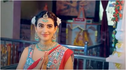 Bhojpuri Actress Akshara Singh Janmashtami Song Janme Krishna Kanhaiya goes viral