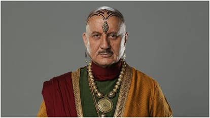 Anupam Kher father celebrated his defeat he wanted to celebrate my defeat more than my victory