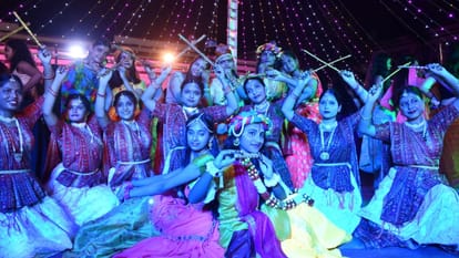 students of women college in bhu became Shri Krishna and Radha Leela staged