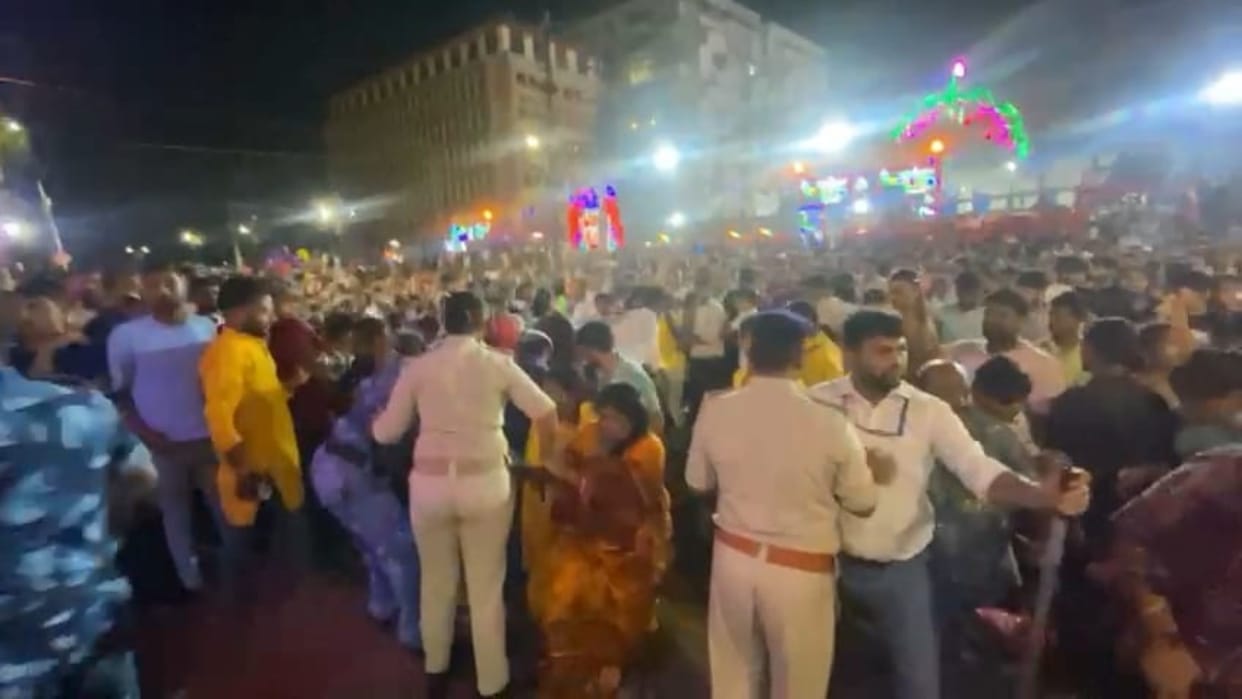 Bihar News : Lathi charged in ISKCON temple Patna during Krishnashtami festival.