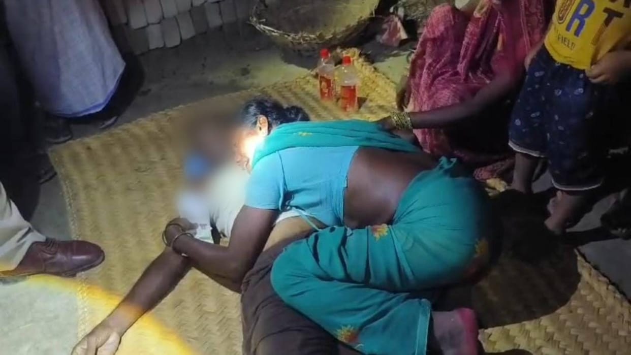 Bihar News Muzaffarpur neighbours got angry after water was spilled on road beat a man to death