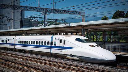 Bullet train can run between Delhi Howrah via Varanasi