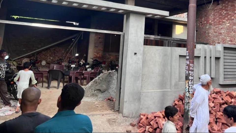 Shamli: Two licensed guns and cartridges stolen from property dealer's house, relatives of former MP Amir Alam