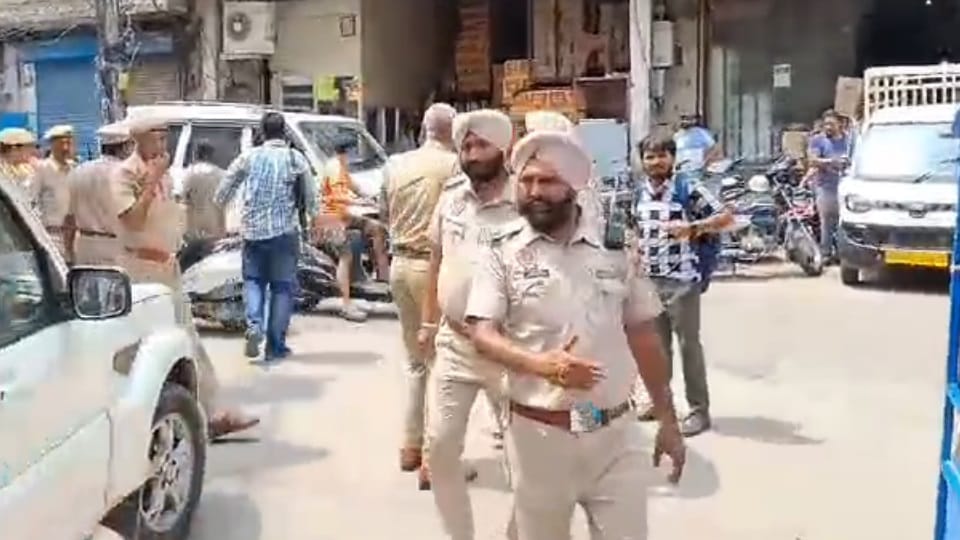 Three arrested in NRI firng case from hoshiarpur