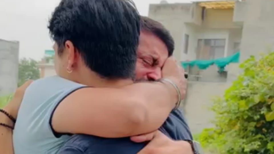 Man from Japan met his father after 20 years in Amritsar