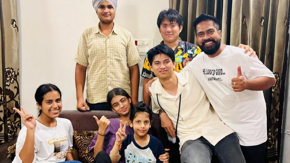 Man from Japan met his father after 20 years in Amritsar