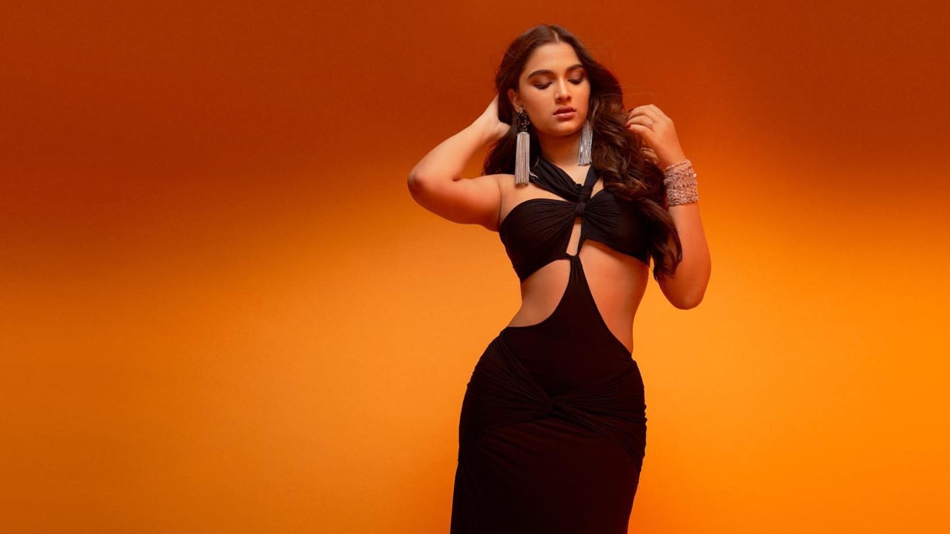 Saiee Manjrekar opens up about salman khan and mahesh manjrekar friendship said tere love is unconditional
