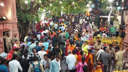 Janmashtami 2024: लल्ला के स्वागत को अद्भुत सजी है कान्हा की नगरी, अब अवतरण का इंतजार; देखें तस्वीरें city of Mathura is beautifully decorated to welcome Kanha see divine beauty in pictures