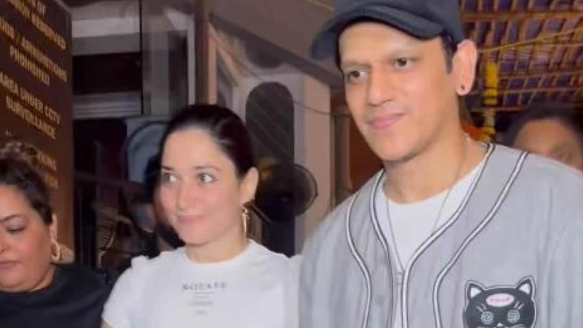 Vijay Varma talk  about not hiding his relationship with Tamannaah Bhatia said do not want to cage my feelin