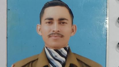 Martyr Ashish Kumar: Mother's dream of decorating the Sehra was shattered, the pair of twin brothers got separ