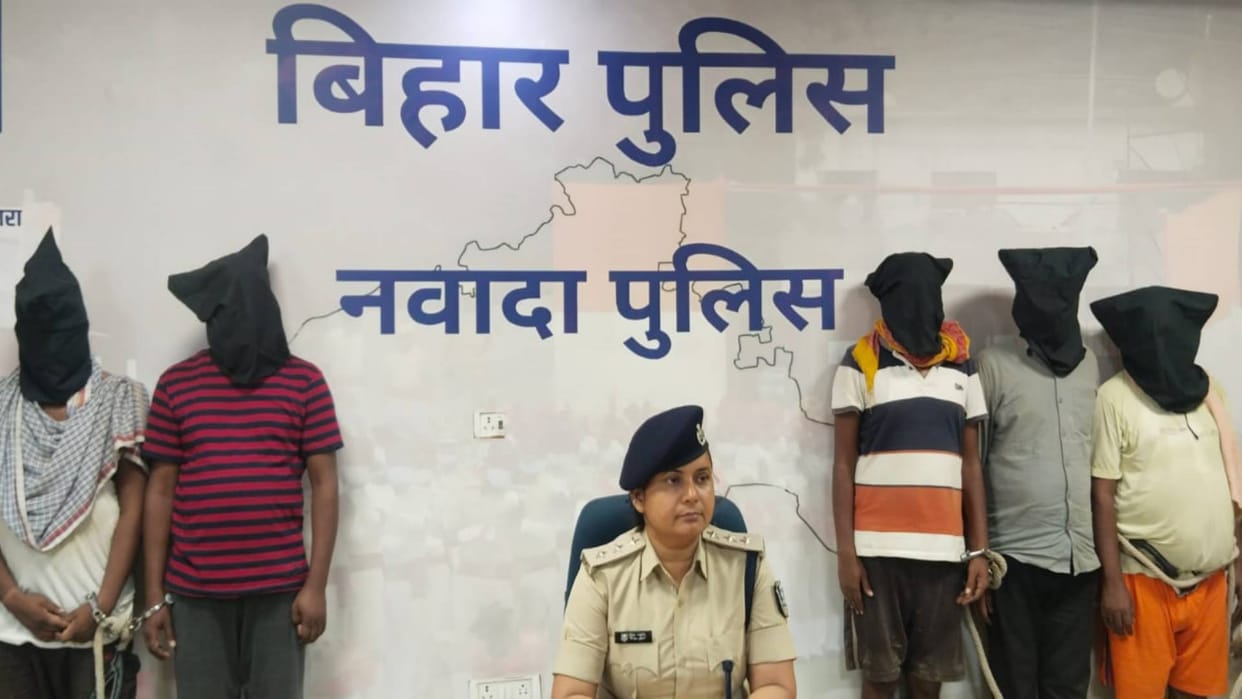 Bihar Five criminals of cyber gang arrested in Nawada used to cheat in name of providing cheap loans franchise