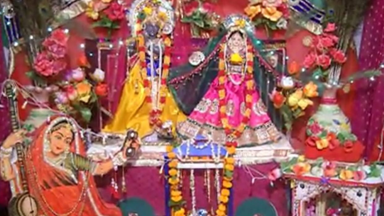 There was a huge crowd of devotees in the temples of Ajmer on Krishna Janmashtami