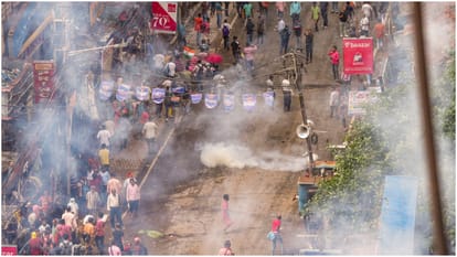 West Bengal Kolkata Nabanna Abhijan: Lathicharge on protesting students taking police fired tear gas shells