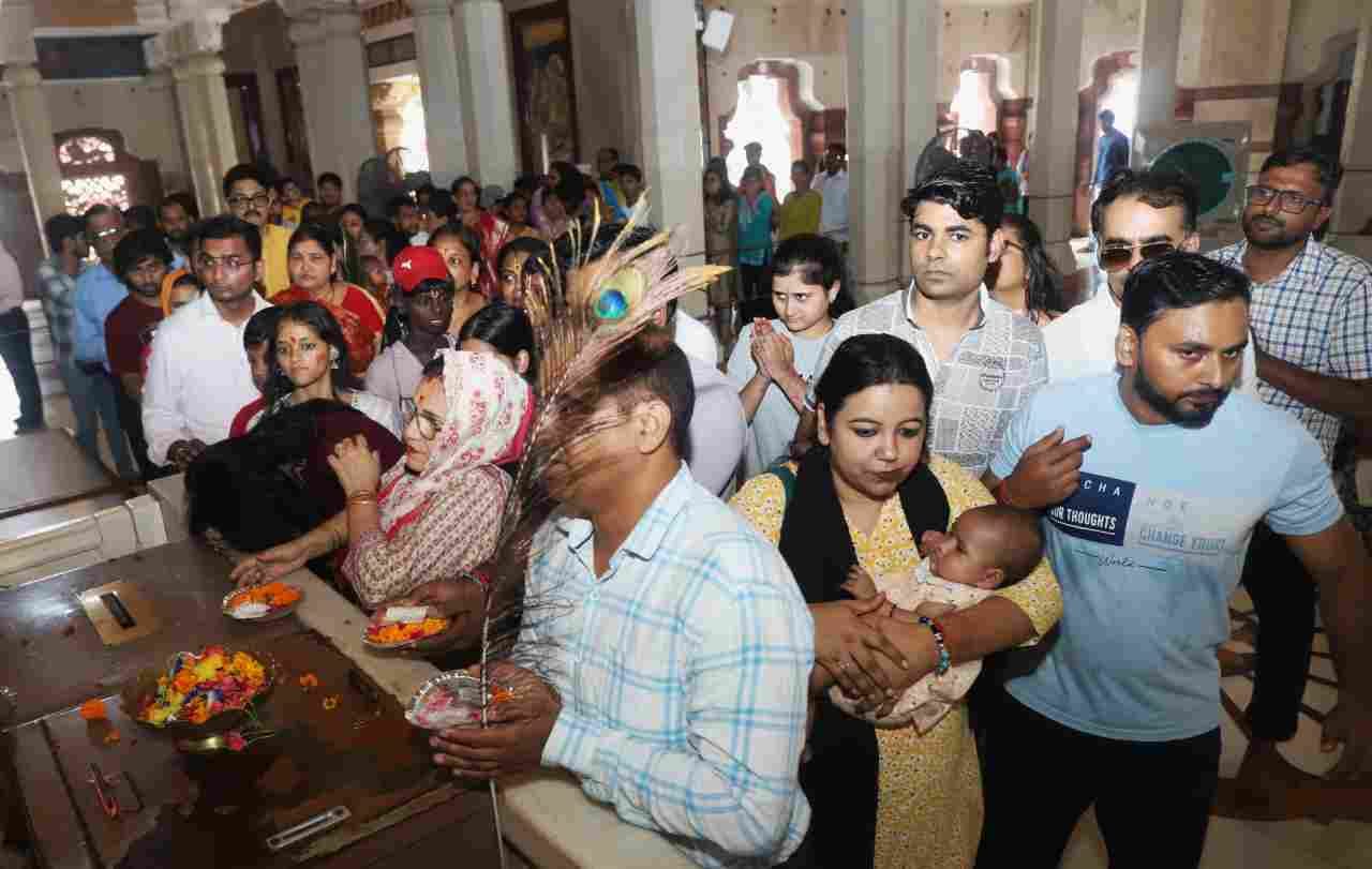 Janmashtami 2024 Enthusiasm on Shri Krishna Janmashtami in Delhi see photo