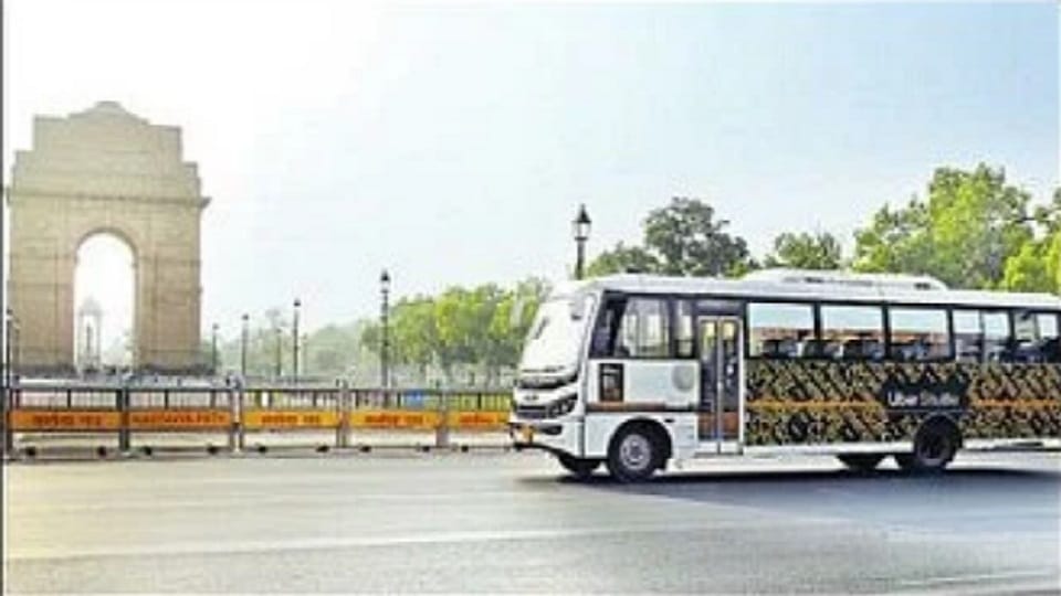 Leave the car... now board a premium bus to go to office, service started in Delhi