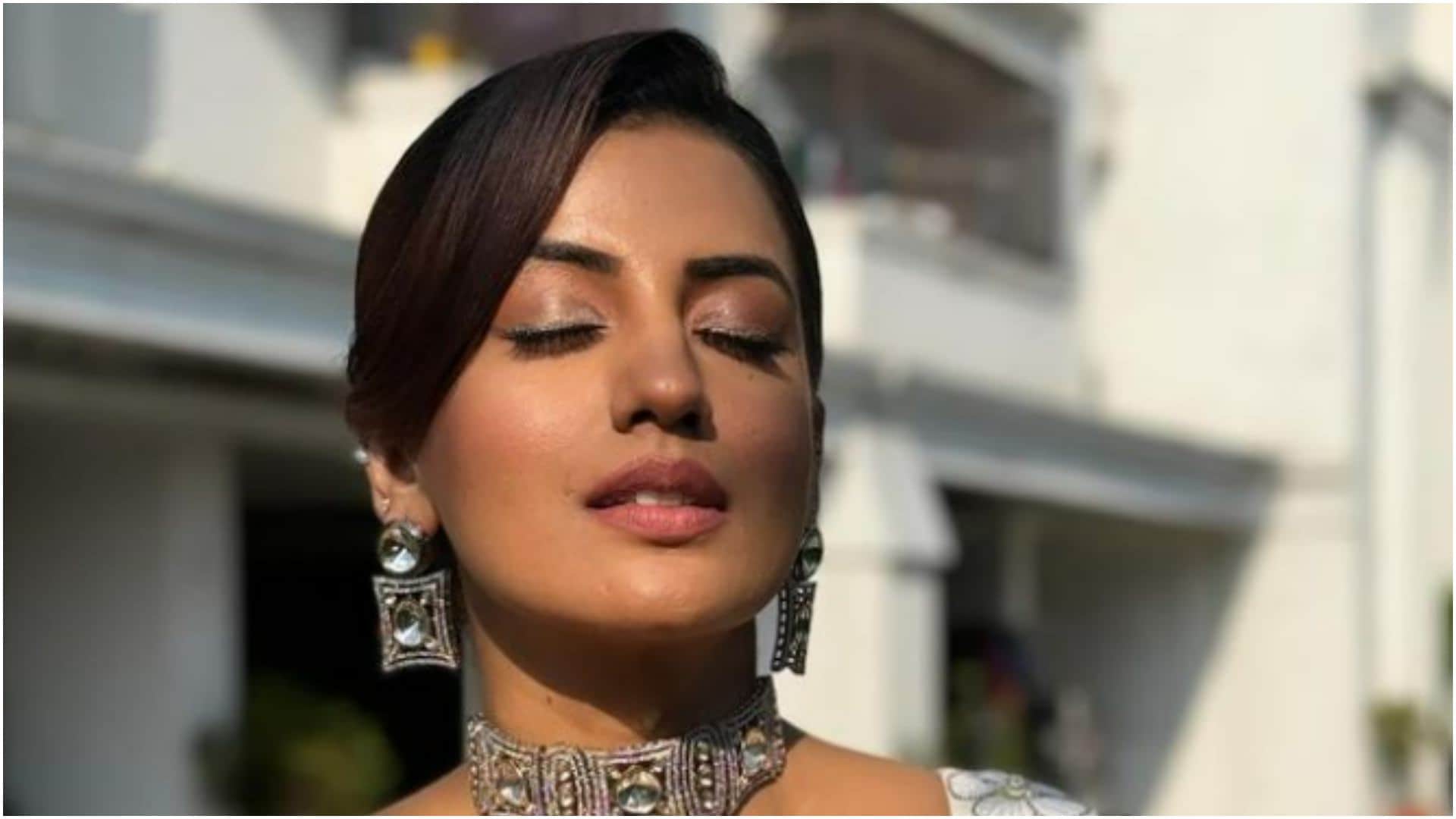 Bhojpuri Actress Networth Monalisa to Akshara Singh Rani Chatterjee Amrapali Dubey Kajal Raghwani