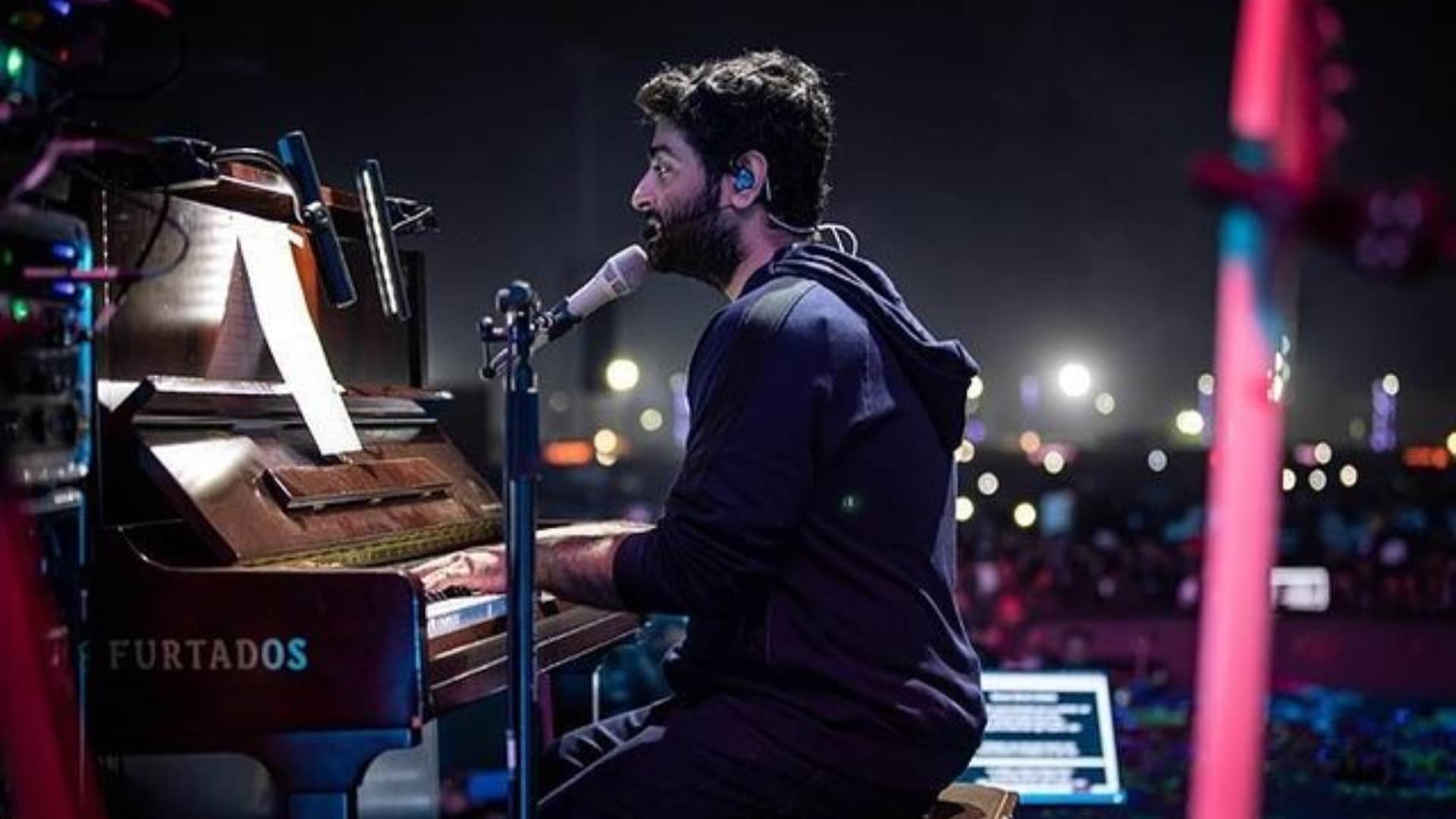 Arijit Singh comes in support of the movement of kolkata Doctor case with his latest Bengali song Aar Kobe