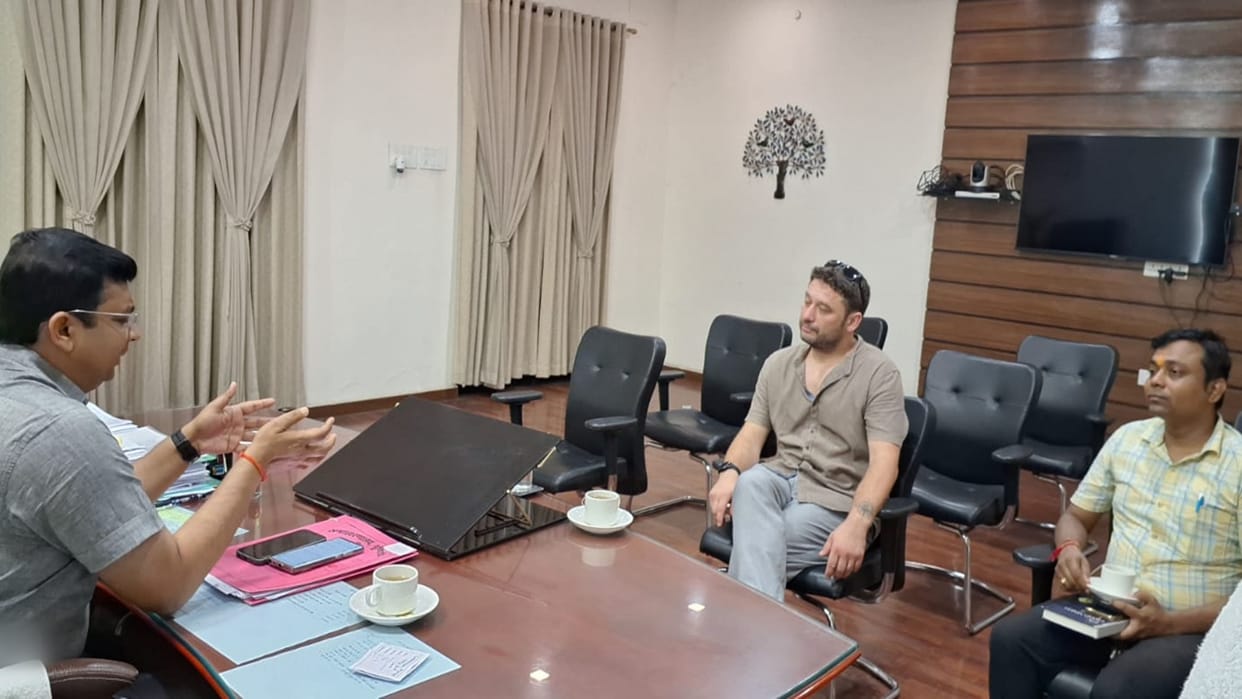Bihar News: Global demand for Purnea's makhana increased, Romanian trader also showed interest